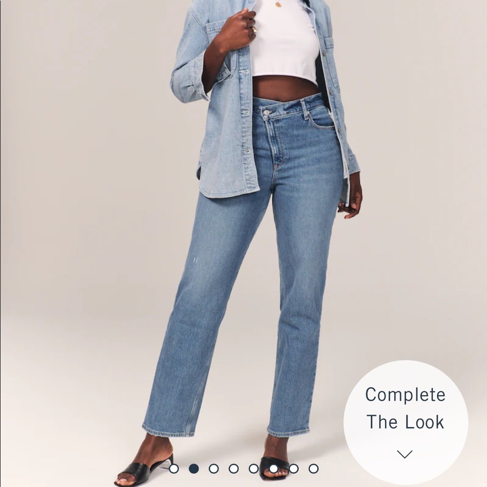 NWT Abercrombie & Fitch Th 90’s Straight Ultra High Rise CURVE LOVE 31/12R